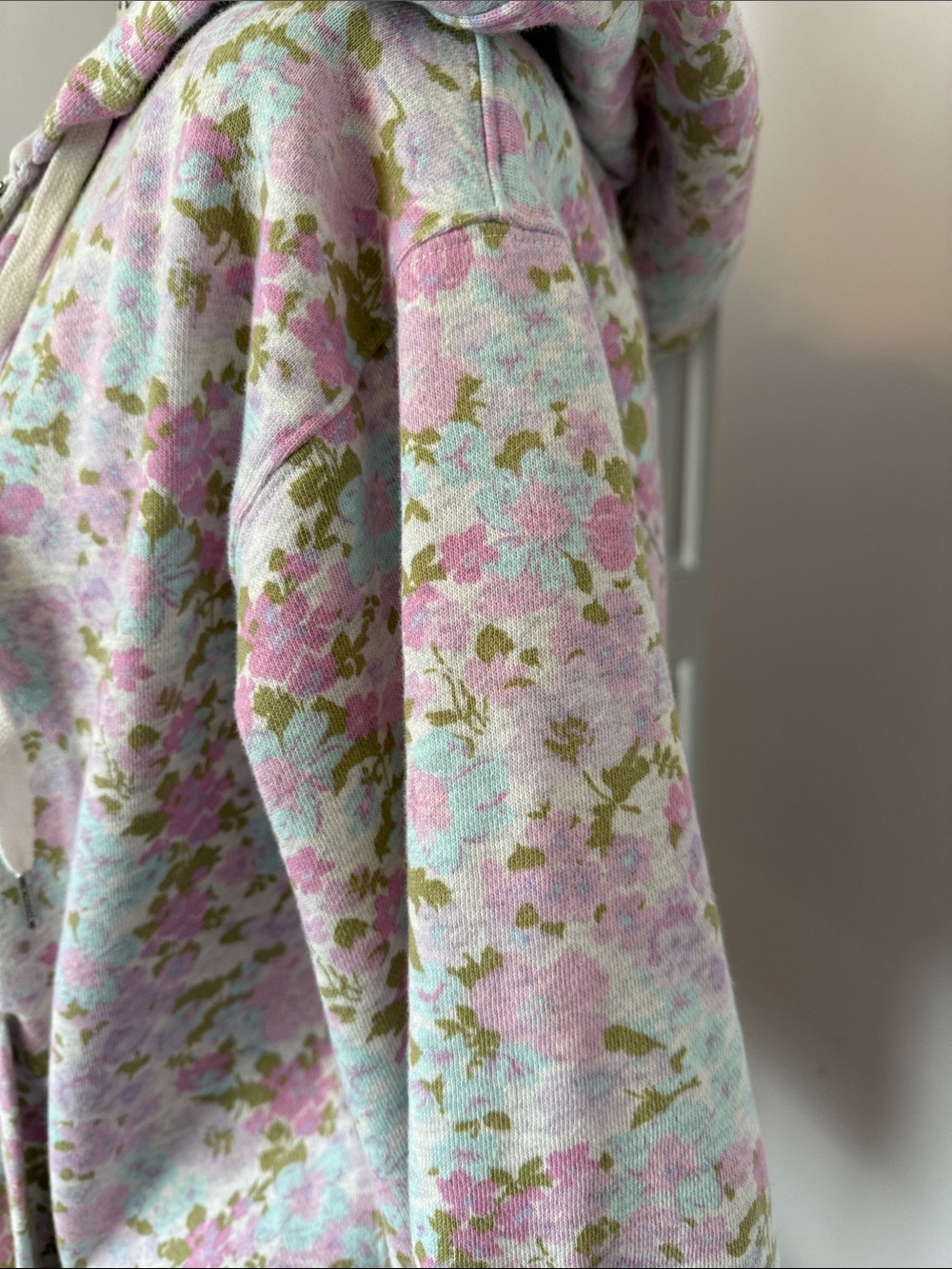 PINK Victoria's Secret Pastel Floral Hooded Fleece Set - Pink, Green, Cream - Picture 5 of 9